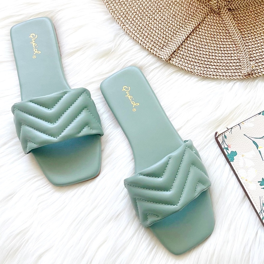 Sage green slip on sandals slides square toe - Picture 6 of 8